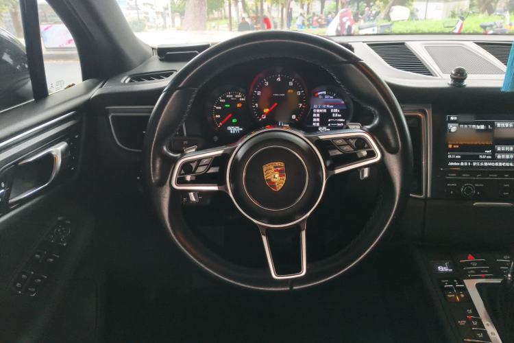 Used Porsche Macan 2014 Macan 2.0T Steering Wheel