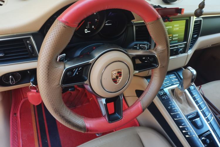 Used Porsche Macan 2014 Macan 2.0T Steering Wheel