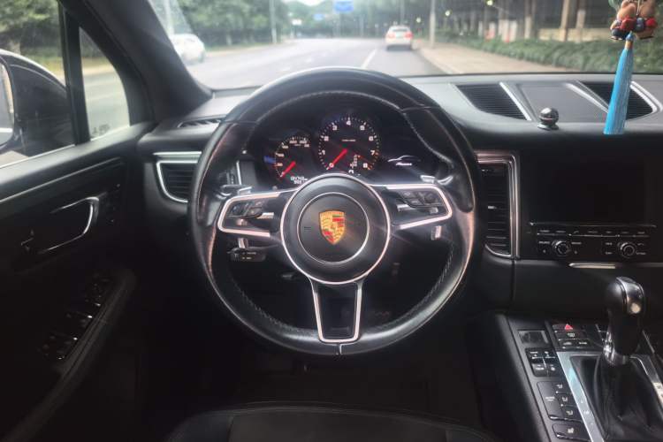 Used Porsche Macan 2014 Macan 2.0T Steering Wheel