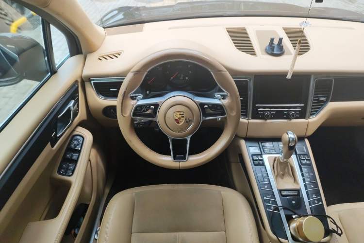 Used Porsche Macan 2014 Macan 2.0T Steering Wheel