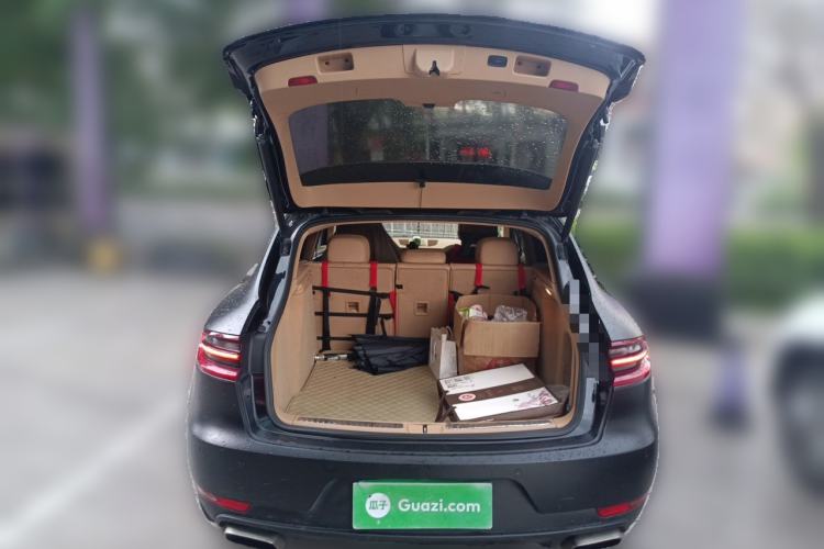 Used Porsche Macan 2014 Macan 2.0T Trunk