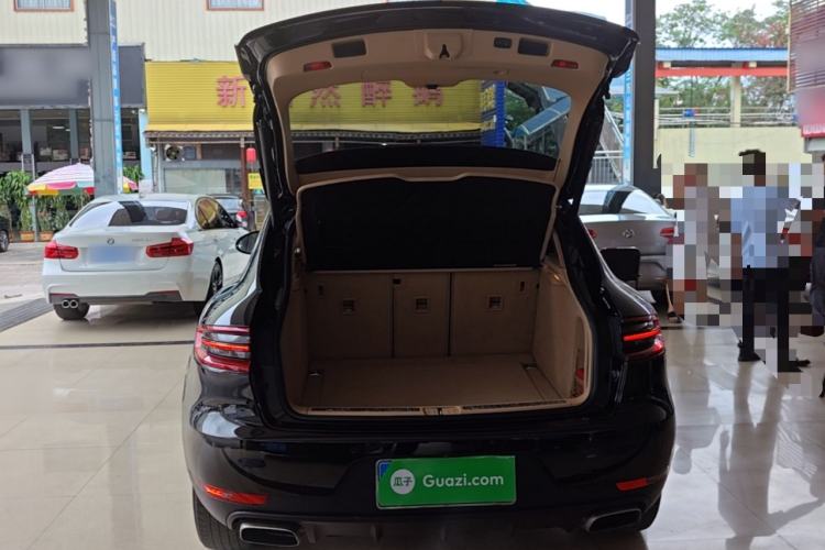 Used Porsche Macan 2014 Macan 2.0T Trunk