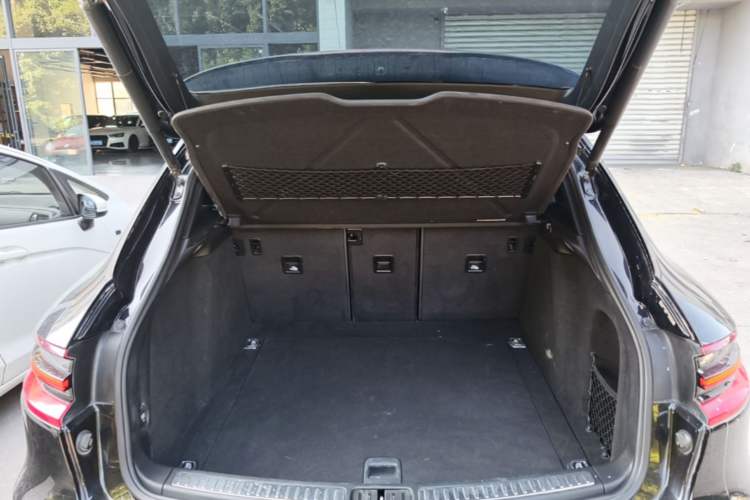Used Porsche Macan 2014 Macan 2.0T Trunk