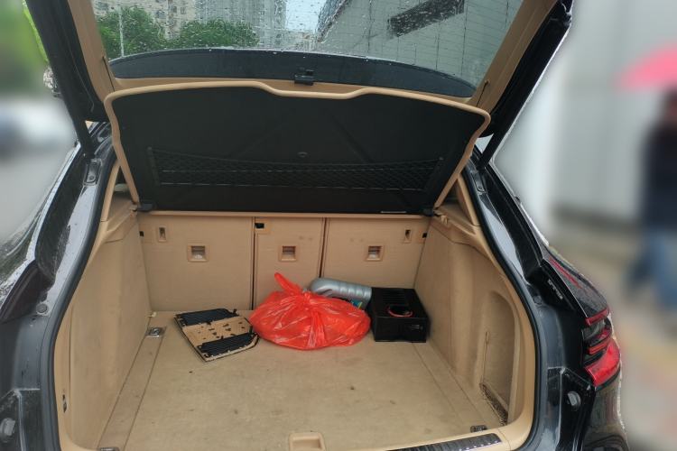 Used Porsche Macan 2014 Macan 2.0T Trunk
