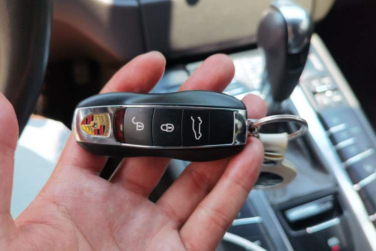 Used Porsche Macan 2014 Macan Turbo 3.6T Vehicle Key