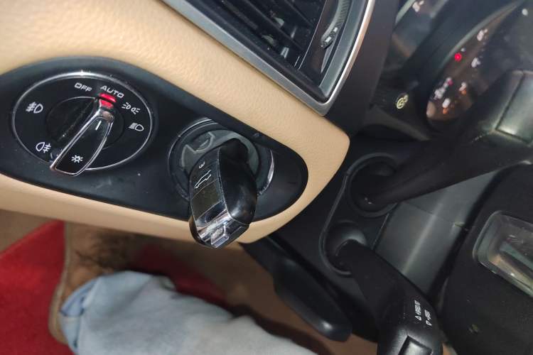 Used Porsche Macan 2014 Macan 2.0T Vehicle Key