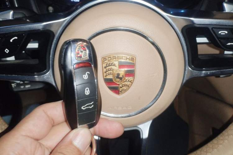 Used Porsche Macan 2014 Macan 2.0T Vehicle Key