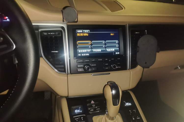 Used Porsche Macan 2014 Macan 2.0T Audio And AC Panel
