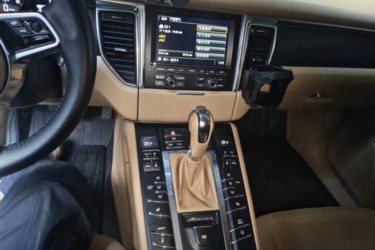 Used Porsche Macan 2014 Macan 2.0T Audio And AC Panel
