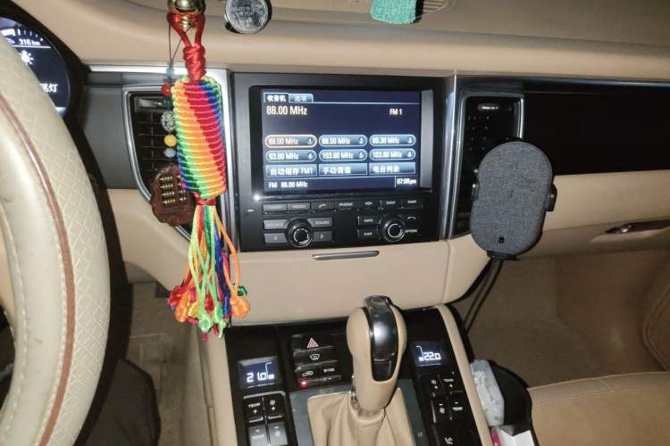 Used Porsche Macan 2014 Macan 2.0T Audio And AC Panel