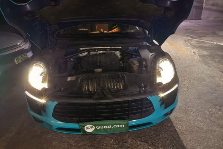 Used Porsche Macan 2014 Macan 2.0T Engine Bay