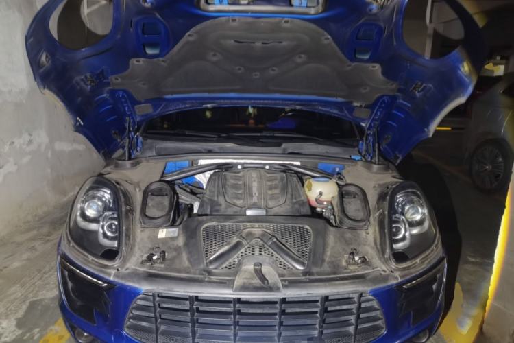 Used Porsche Macan 2014 Macan S 3.0T Engine Bay