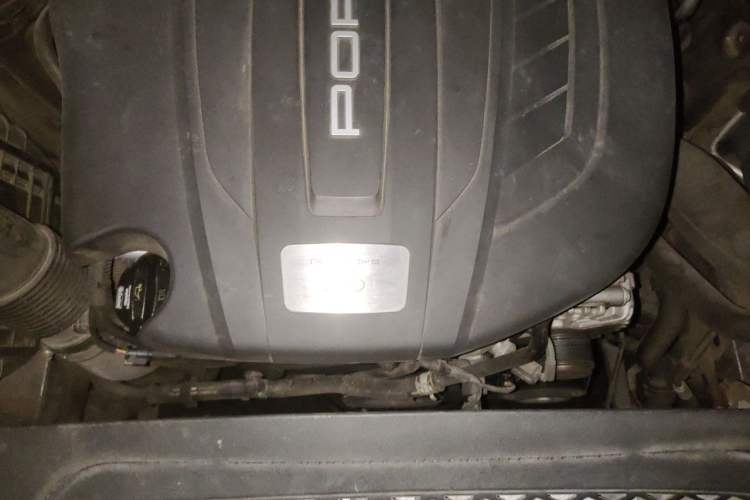 Used Porsche Macan 2014 Macan 2.0T Engine Bay