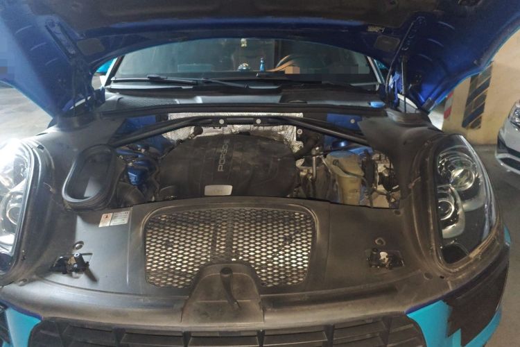 Used Porsche Macan 2014 Macan 2.0T Engine Bay