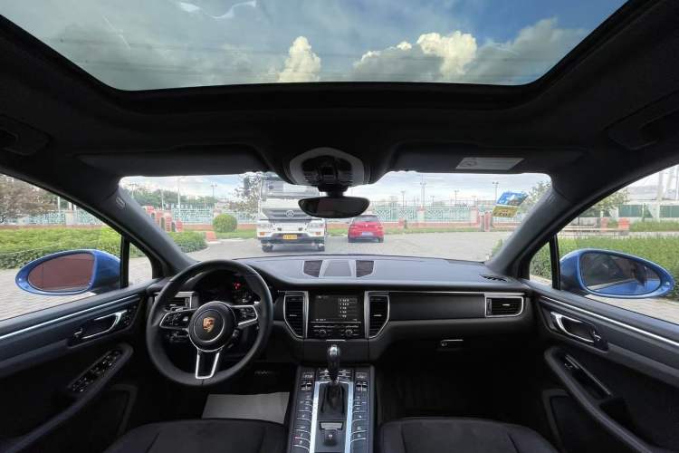Used Porsche Macan 2014 Macan 2.0T Exterior 15