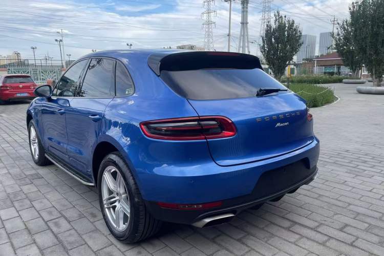 Used Porsche Macan 2014 Macan 2.0T Exterior 5