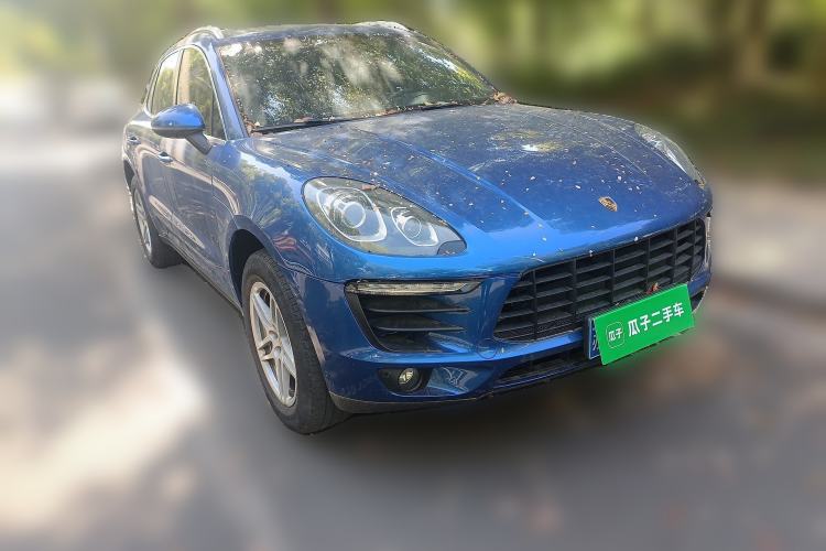 Used Porsche Macan 2014 Macan 2.0T Front Right 45 Deg