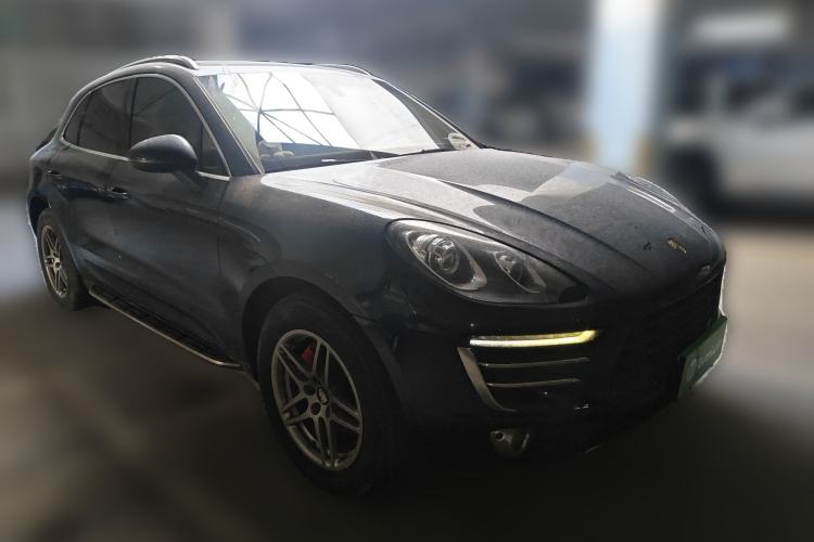 Used Porsche Macan 2014 Macan 2.0T Front Right 45 Deg