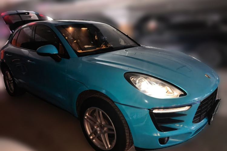 Used Porsche Macan 2014 Macan 2.0T Front Right 45 Deg