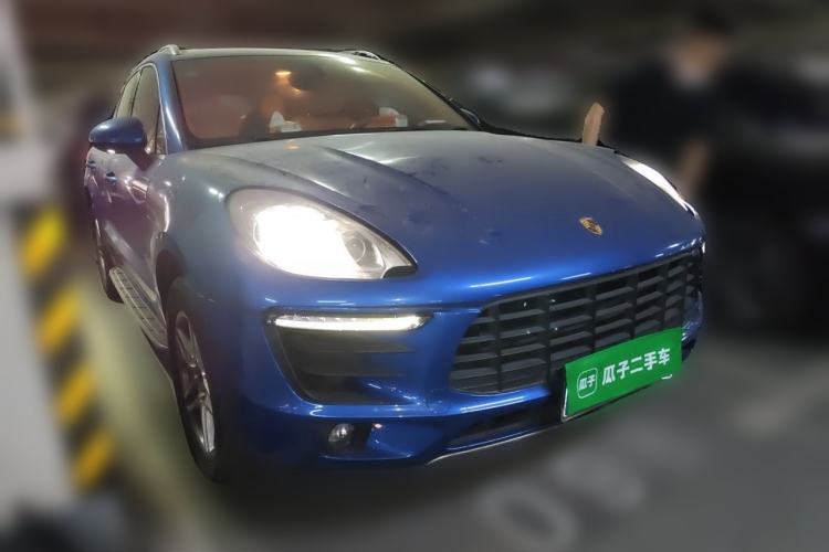 Used Porsche Macan 2014 Macan 2.0T Front Right 45 Deg