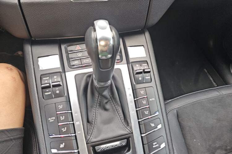 Used Porsche Macan 2014 Macan 2.0T Gear Lever