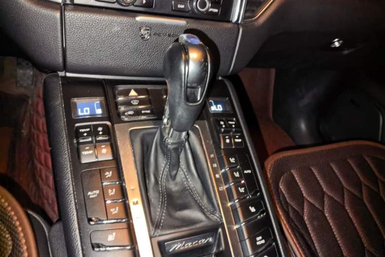Used Porsche Macan 2014 Macan 2.0T Gear Lever