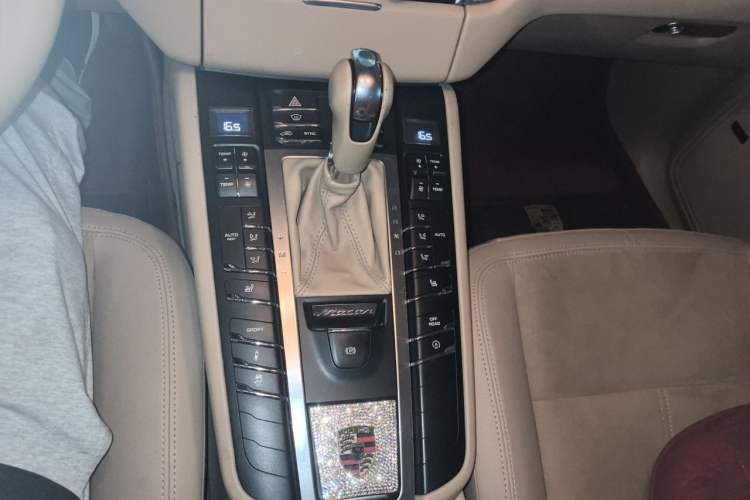 Used Porsche Macan 2014 Macan 2.0T Gear Lever