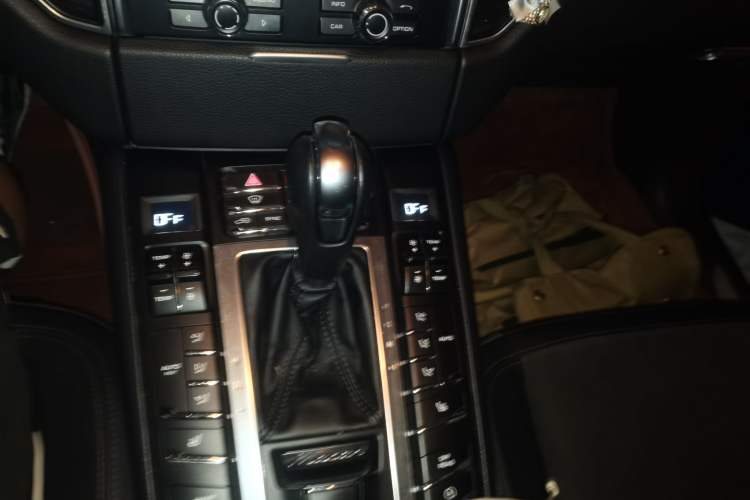 Used Porsche Macan 2014 Macan S 3.0T Gear Lever