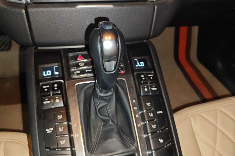 Used Porsche Macan 2014 Macan 2.0T Gear Lever