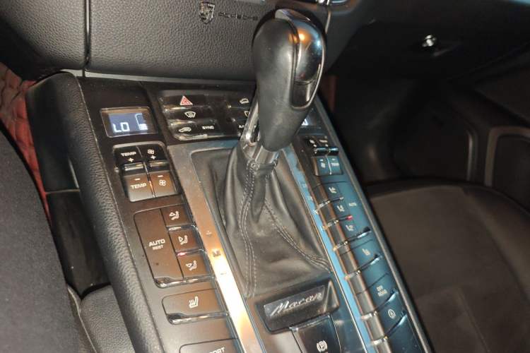 Used Porsche Macan 2014 Macan 2.0T Gear Lever