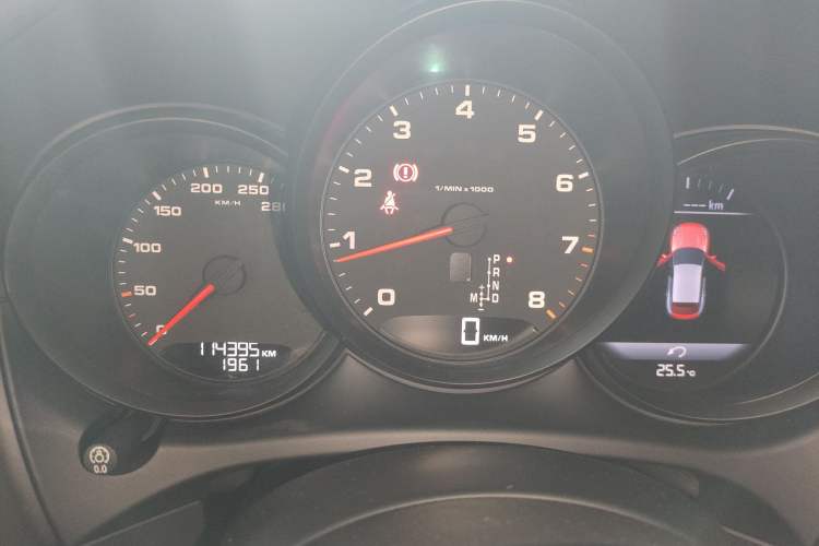 Used Porsche Macan 2014 Macan 2.0T Instrument Cluster