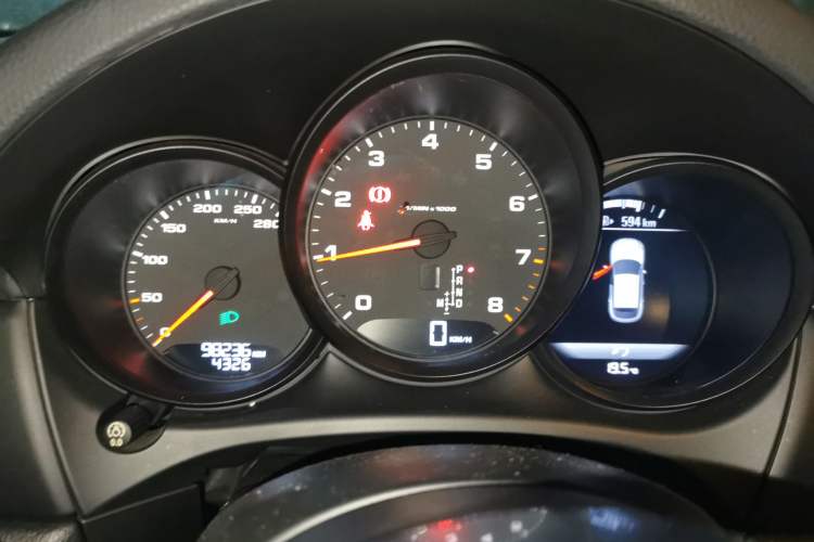 Used Porsche Macan 2014 Macan 2.0T Instrument Cluster