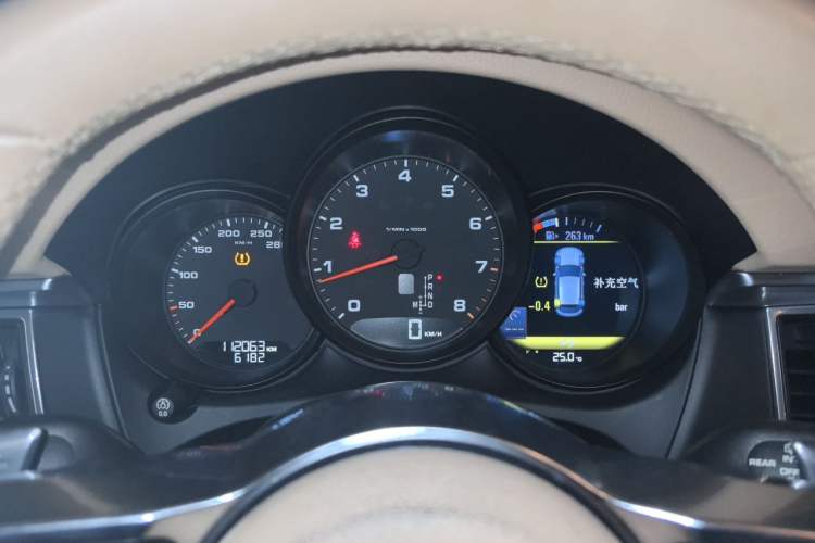 Used Porsche Macan 2014 Macan 2.0T Instrument Cluster