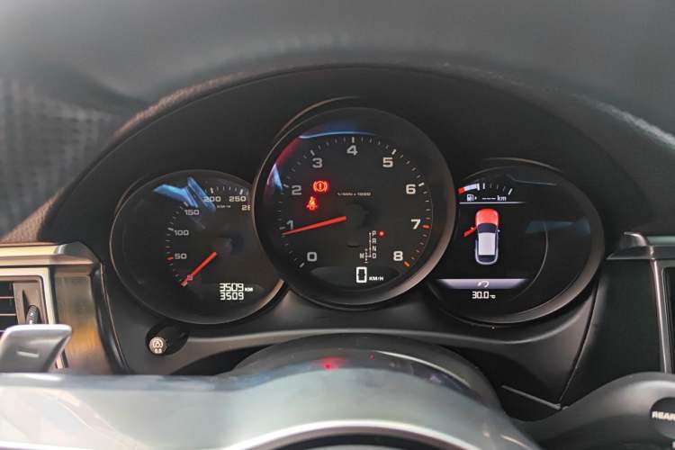 Used Porsche Macan 2014 Macan 2.0T Instrument Cluster