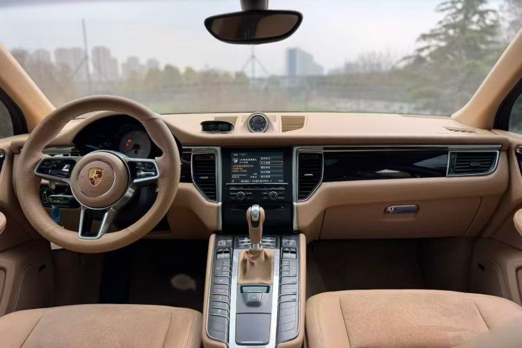 Used Porsche Macan 2014 Macan S 3.0T Interior 2