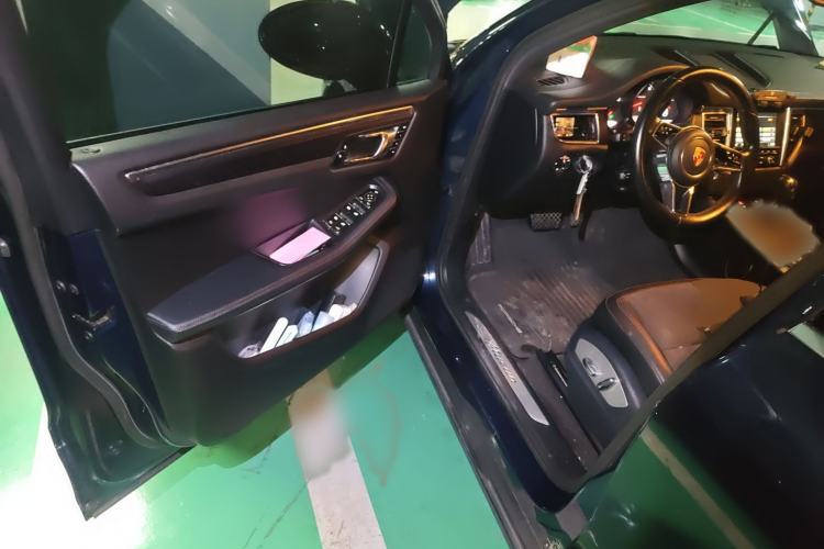 Used Porsche Macan 2014 Macan 2.0T Interior 3