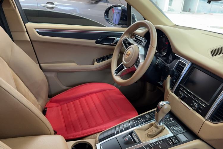 Used Porsche Macan 2014 Macan 2.0T Interior 3