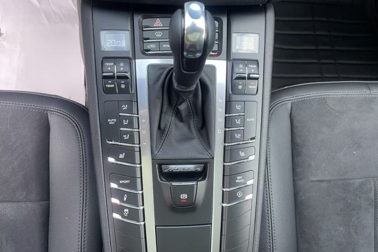 Used Porsche Macan 2014 Macan 2.0T Interior 6