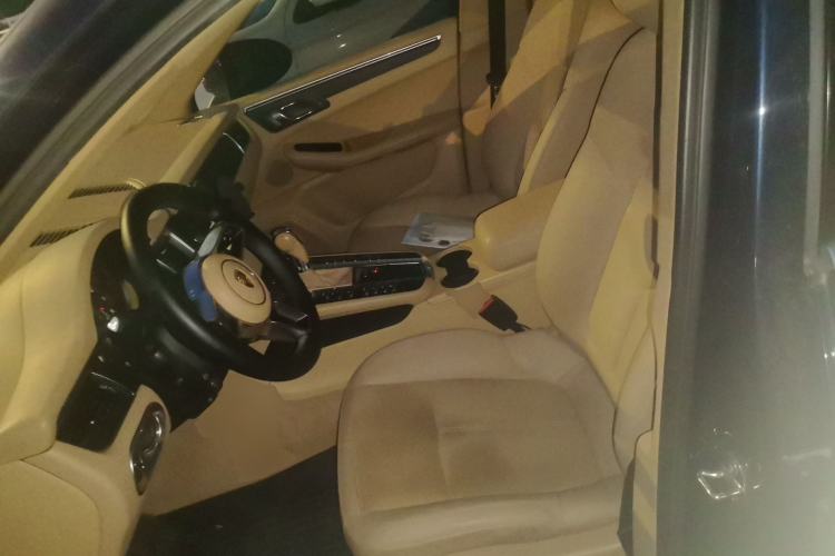 Used Porsche Macan 2014 Macan 2.0T Left Front Seat