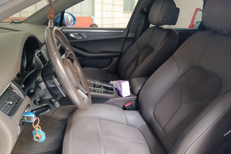 Used Porsche Macan 2014 Macan 2.0T Left Front Seat