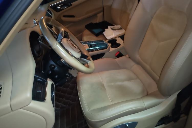 Used Porsche Macan 2014 Macan 2.0T Left Front Seat