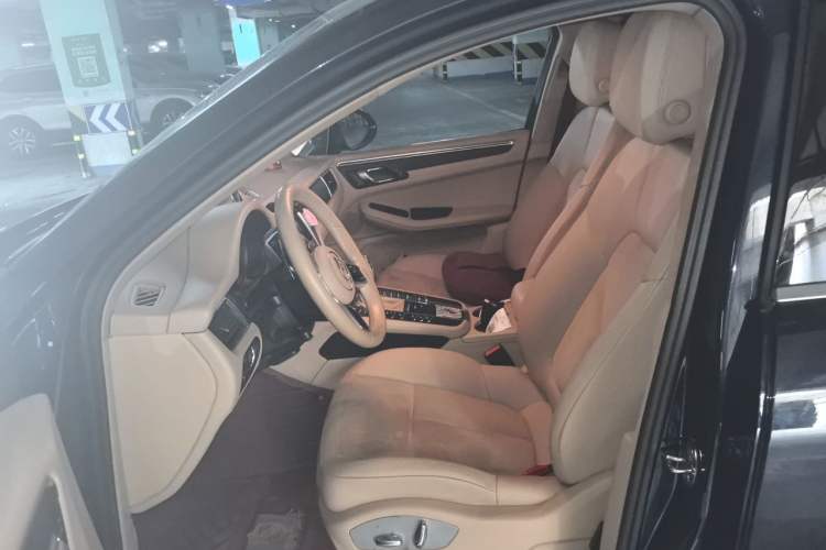 Used Porsche Macan 2014 Macan 2.0T Left Front Seat
