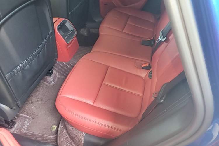 Used Porsche Macan 2014 Macan 2.0T Left Rear Seat