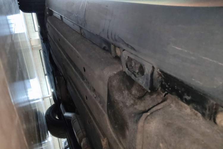 Used Porsche Macan 2014 Macan 2.0T Left Side Sill