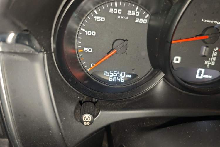 Used Porsche Macan 2014 Macan 2.0T Odometer Close Up
