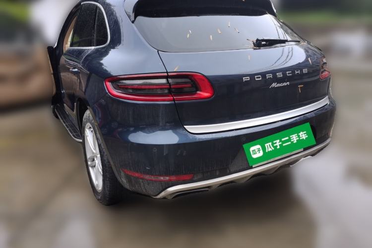 Used Porsche Macan 2014 Macan 2.0T Rear Left 45 Deg