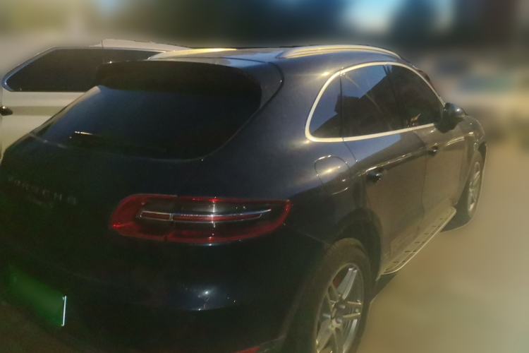 Used Porsche Macan 2014 Macan 2.0T Rear Right 45 Deg
