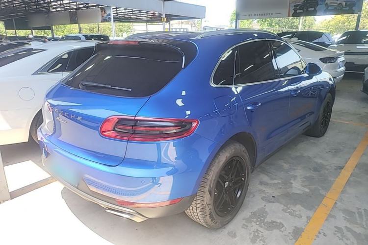 Used Porsche Macan 2014 Macan 2.0T Rear Right 45 Deg
