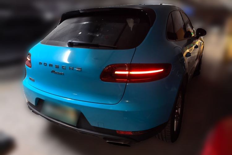 Used Porsche Macan 2014 Macan 2.0T Rear Right 45 Deg