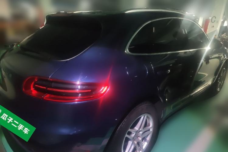 Used Porsche Macan 2014 Macan 2.0T Rear Right 45 Deg